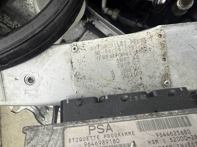 1336P9 PEUGEOT Корпус термостата купить в Киев