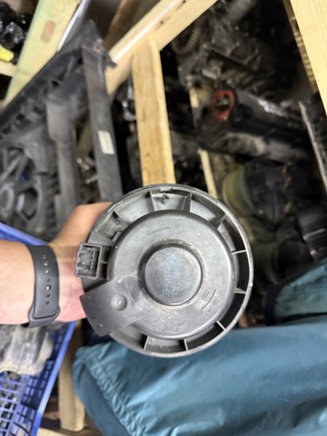Электромотор печки 1362640 FORD