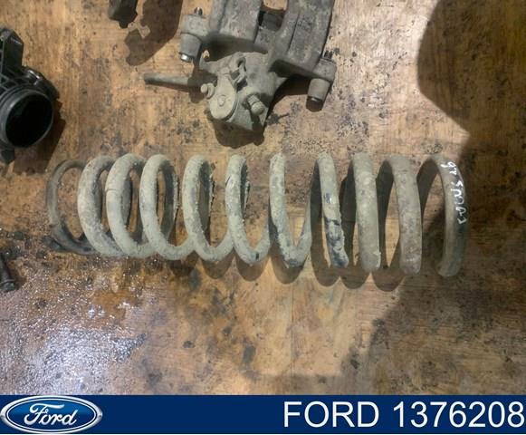 Пружина подвески задняя 1376208 FORD