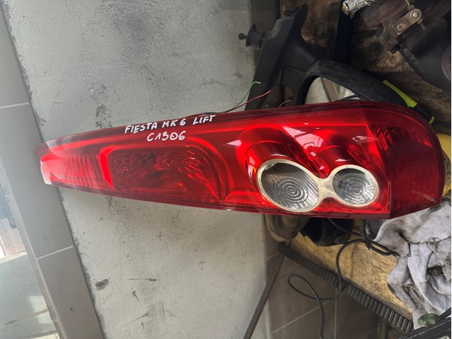Фонари задние 1437625 FORD