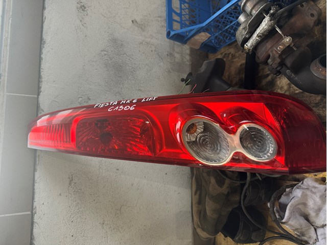 1437625 FORD Фонарь задний правый купить в Винница
