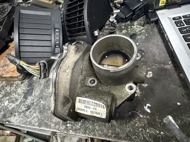 FORD 1505642 Дроссельная заслонка в наличии Тернополь