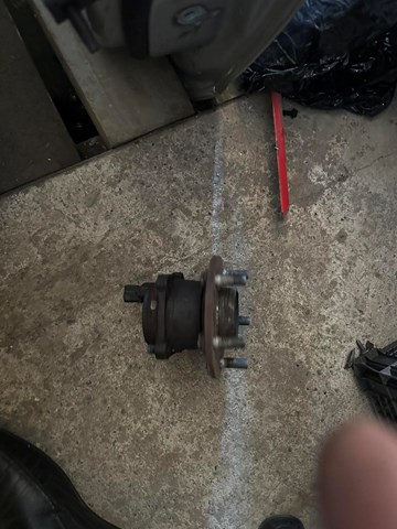 FORD 1506577 Ступица задняя в наличии Житомир
