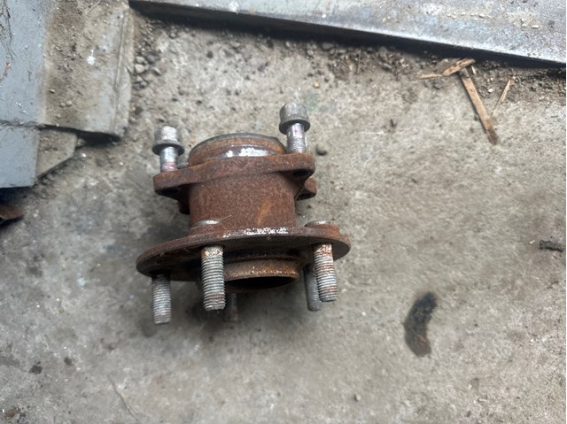 Задняя шпиндель 1506577 FORD