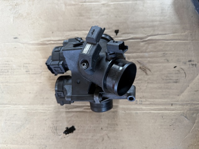 1556103 FORD Дроссельная заслонка купить в Чернигов