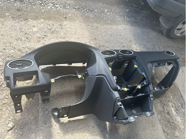 FORD 1567508 в наличии Львов