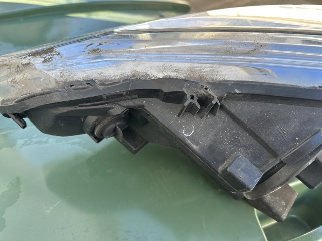 PEUGEOT 1606930080 Фара правая в наличии Винница