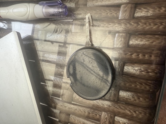 Заглушка буксировочного крюка в передний бампер Форд Мондео 4