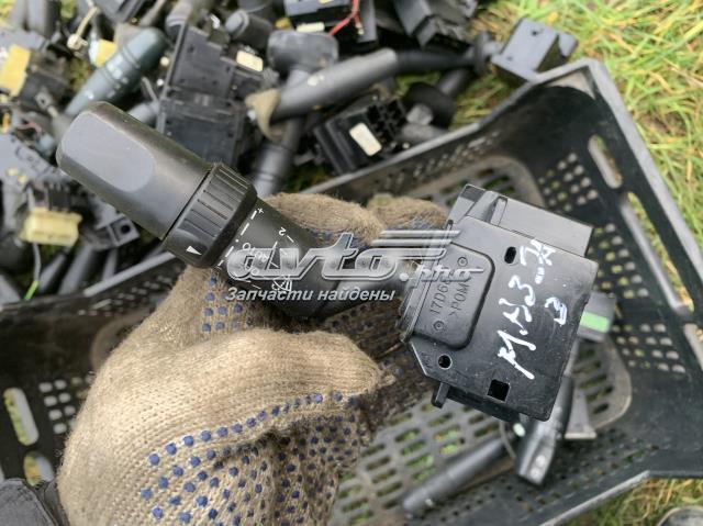 Переключатель подрулевой 17D682 MAZDA