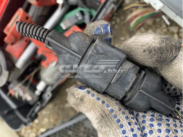 VAG 1J0973733 Разъем (фишка) заднего фонаря в наличии Ровно