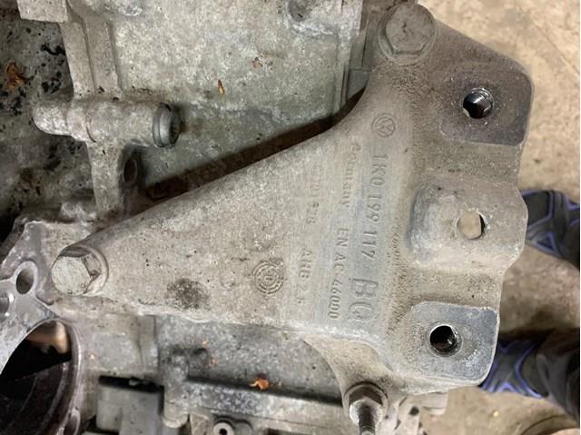 Кронштейн подушки КПП 1K0199117BQ VAG