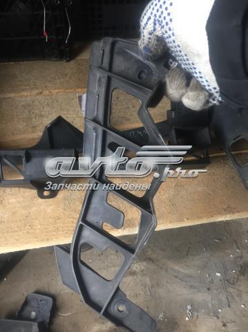 Правое крепление переднего бампера 1T0807890 VAG