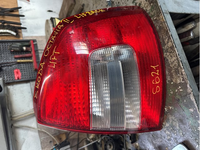 Правый стоп 1Z5945112B VAG