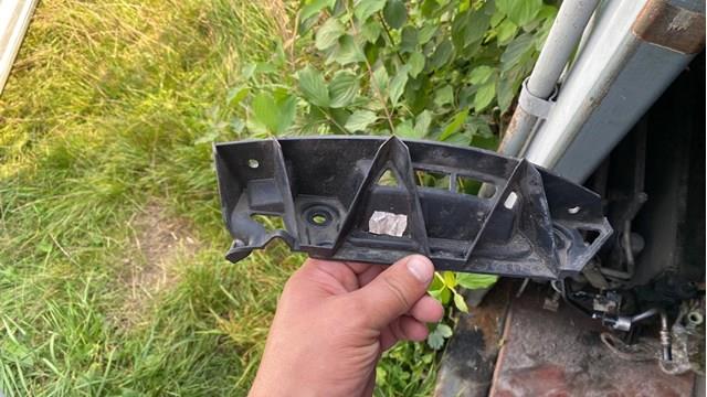 1Z9807394 Направляющая заднего бампера правая купить Харьков