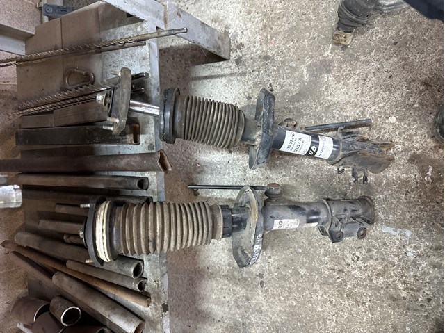 SACHS 315373 Амортизатор передний правый в наличии Ужгород