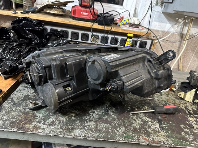3AC941005 VAG Фара левая купить в Павлоград