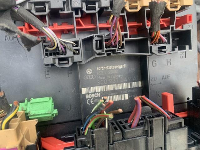 Компьютер бортовой 3C0937049AE VAG
