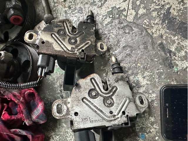 3M5116700AB FORD Замок капота купить в Черкассы