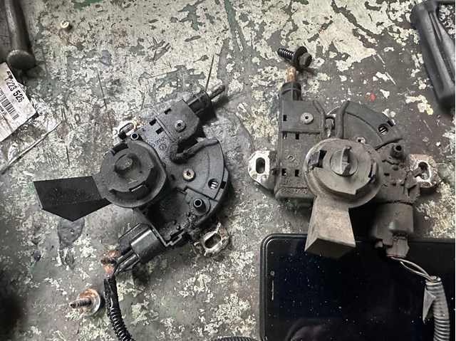 3M5116700AB Замок капота купить Ужгород