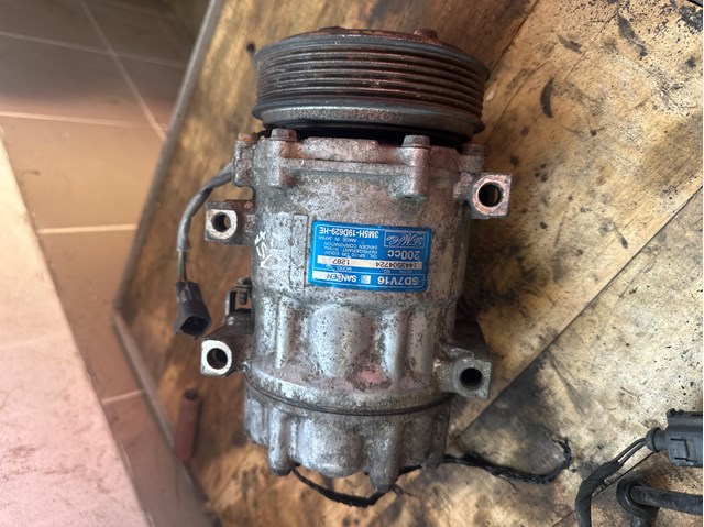 Компрессор кондиционера 3M5H19D629HE FORD