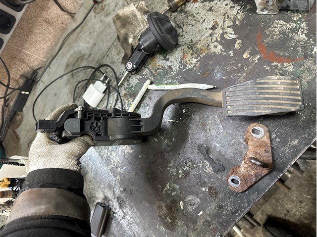 Педали газа 51831864 FIAT