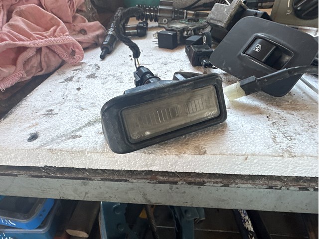 Фонарь освещения номерного знака 6340G5 PEUGEOT
