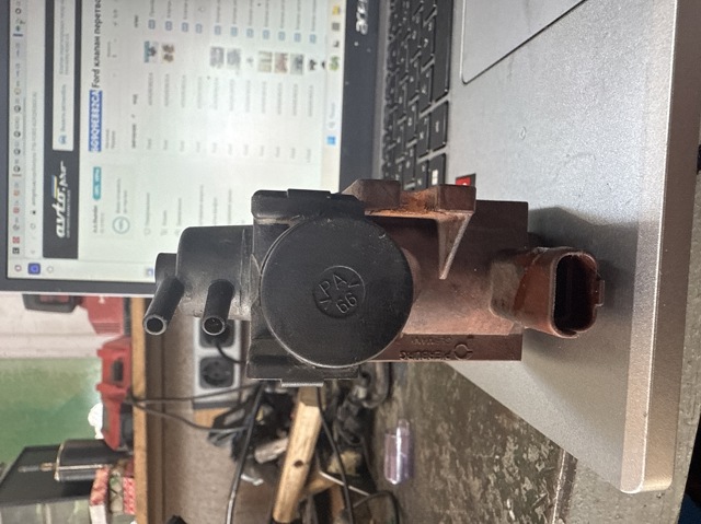 FORD 6G9Q9E882CA в наличии Черновцы