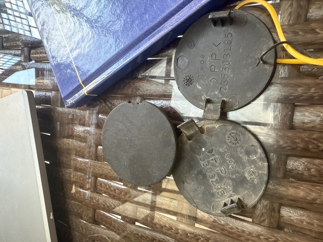 Заглушка бампера буксировочного крюка Fiat Doblo 1