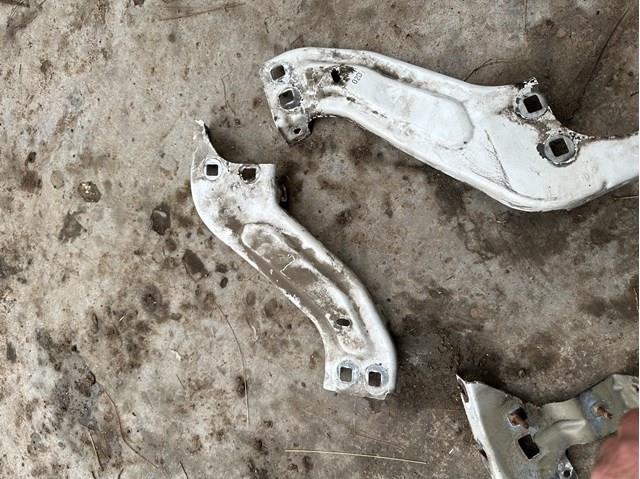 7212YP PEUGEOT Суппорт радиатора левый (монтажная панель крепления фар) купить в Хмельницкий