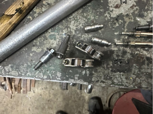 RENAULT 7701062311 Коромысло в наличии Полтава