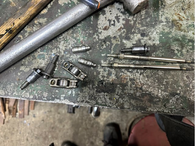 Рокер Рено Лагуна III