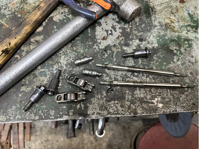 7701062311 Коромысло клапана (рокер) купить Чернигов