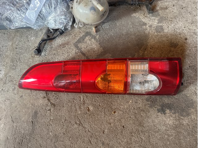 Правый стоп-сигнал 8200150621 RENAULT