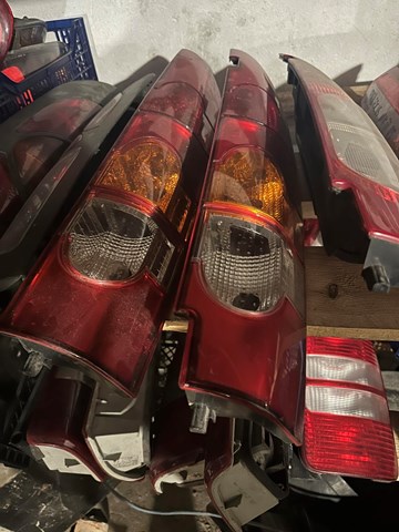 Задняя правая фара Рено Кенго 1