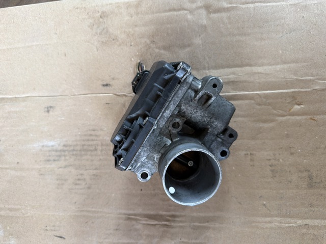 Дроссельная заслонка 8200284968 RENAULT