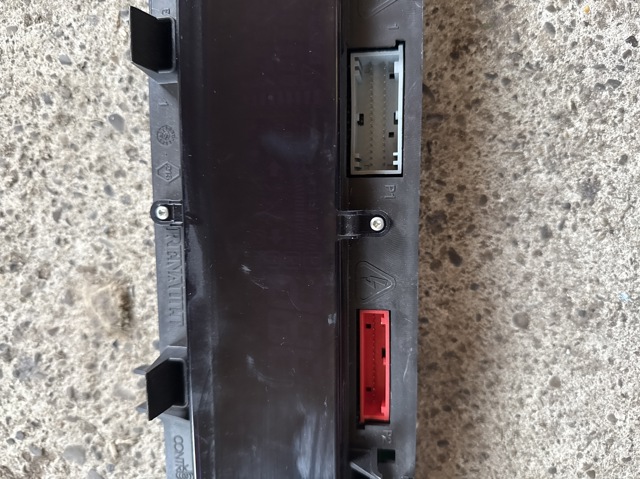 8200704464 RENAULT Панель приборов купить в Запорожье