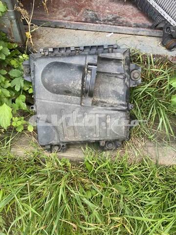 Корпус воздушного фильтра в сборе 8200760899 RENAULT