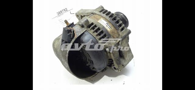 Автомобильный генератор 8973250250 RENAULT