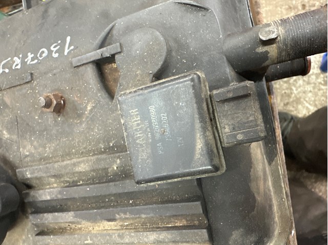 Датчик уровня охлаждающей жидкости в бачке 9620980980 PEUGEOT