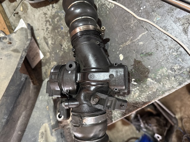 Блок дроссельной заслонки 9660030480 PEUGEOT