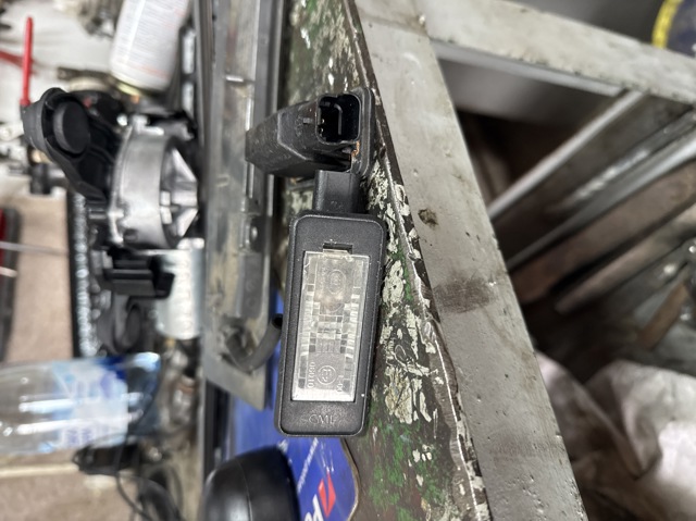 Фонарь освещения номерного знака 9682403680 PEUGEOT