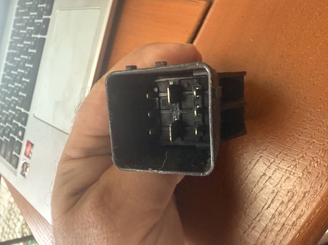 9802424080 FIAT Реле свечей накала купить в Киев