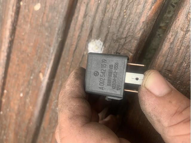 Реле электрическое многофункциональное A0025421319 MERCEDES
