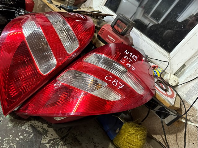 A1698200364 MERCEDES Фонарь задний левый купить в Ужгород