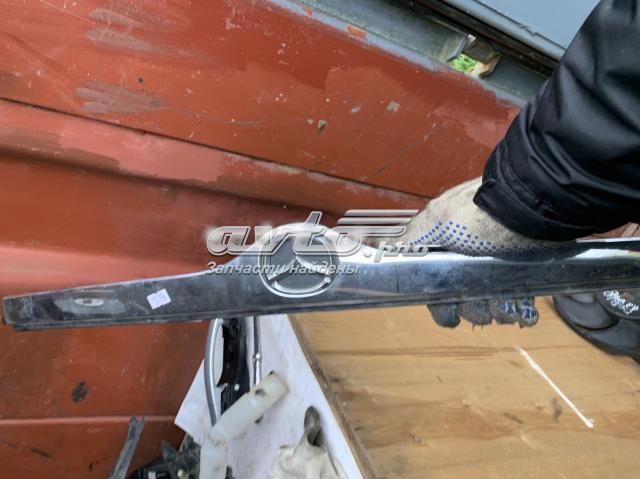 Решетка радиатора BJ0E5071XB MAZDA