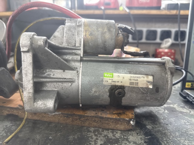 Стартер двигателя D7R48 VALEO