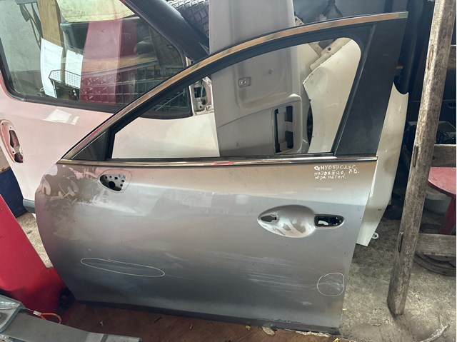 Передняя левая дверь GHY05902XD MAZDA