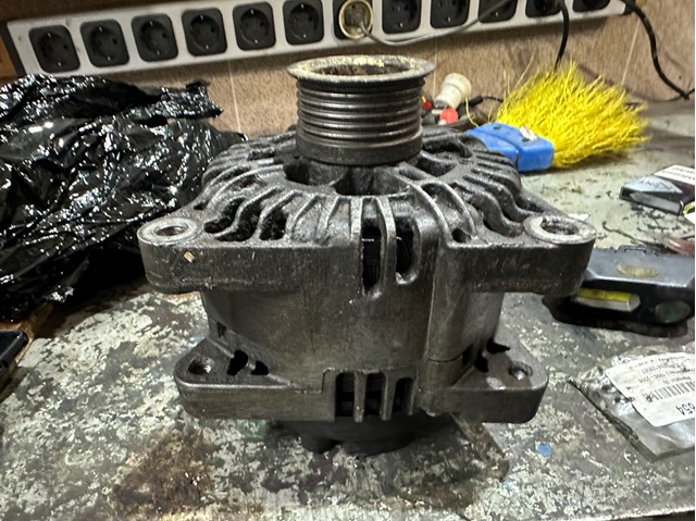 VALEO TG15C022 Генератор в наличии Ужгород