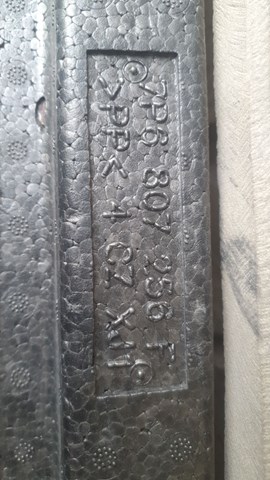 Энергопоглотитель заднего бампера 7P6807256F VAG