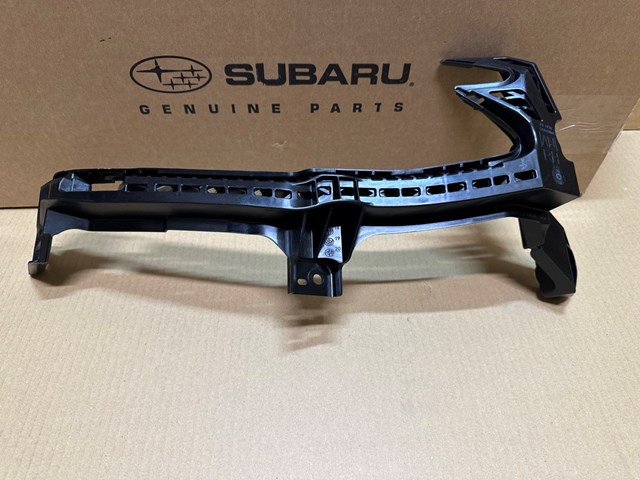 SUBARU 57707AN00A Кронштейн бампера переднего правый в наличии Харьков